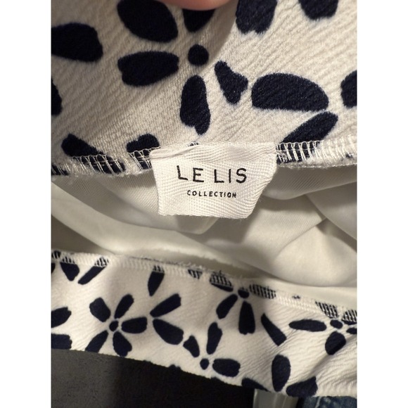 Le Lis Collection XL Maura Zip Pocket Detail Skirt - Picture 5 of 7